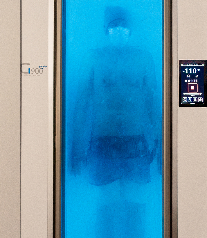 Anwendung in der Kältekammer des Hotel Schiffmann